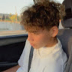 Meet your Posher, Adrian